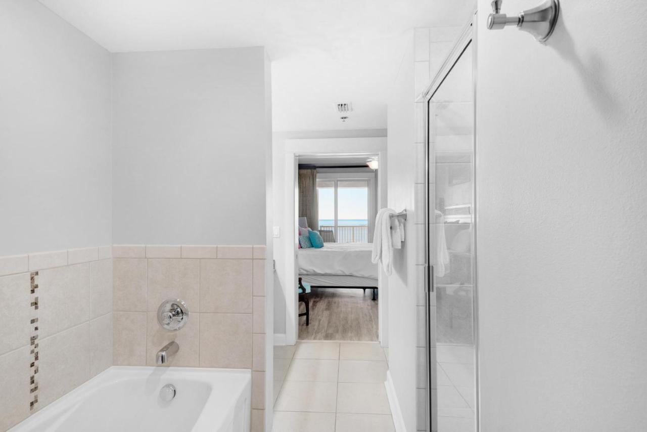 Grand Panama 1-1401 Appartement *